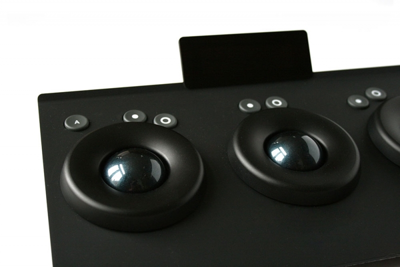 Panel Balls_02.jpg